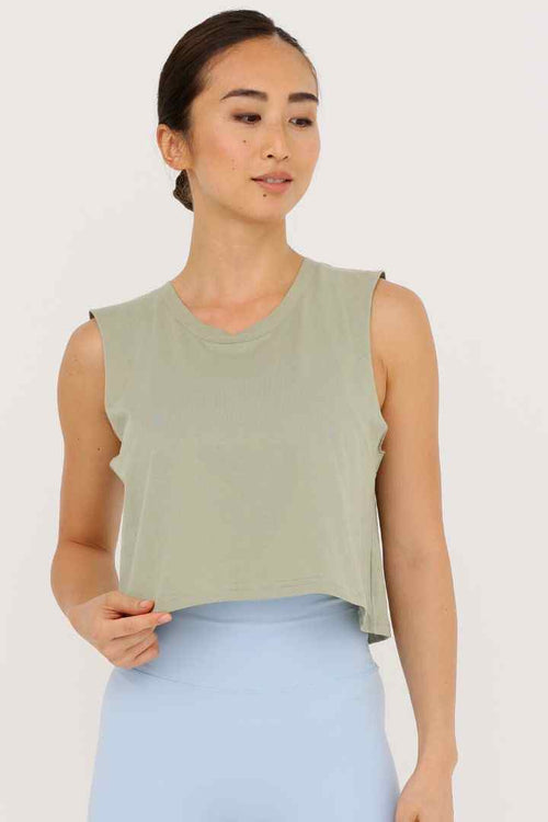 W Moon Air Cropped Tank - Pistachio