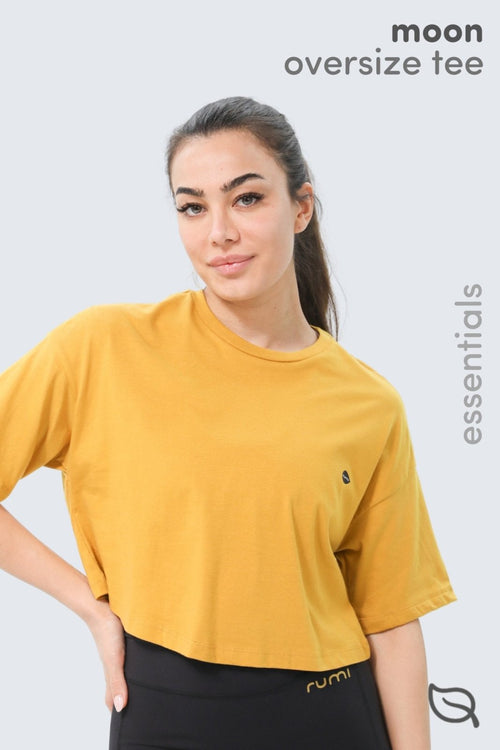 W Moon Tee Oversized Cropped - Turmeric